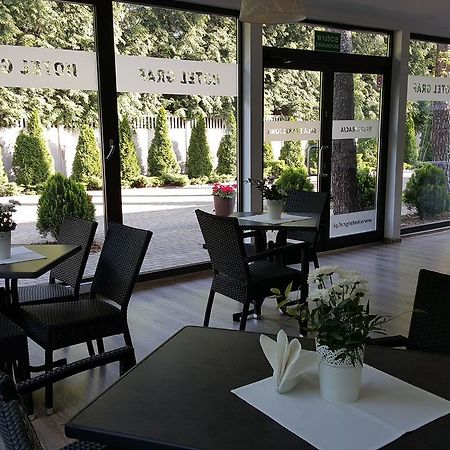 Hotel Graf Łask 外观 照片