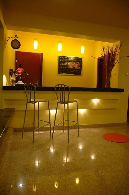 Hotel Graf Łask 外观 照片